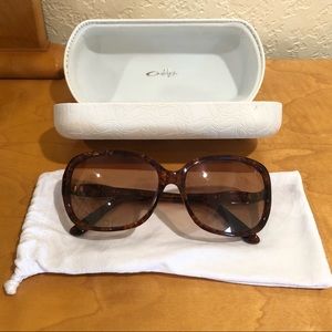 100% real Oakley Brown Sunglasses, New, w/ Case